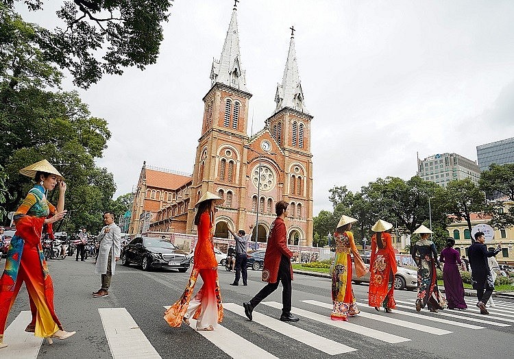 Vietnam's Reopening Plan Strengthens Domestic Tourism