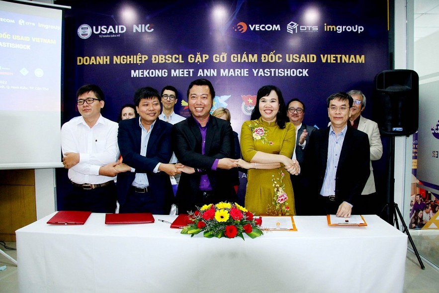 USAID Strengthens Digital Economy in Mekong Delta Region