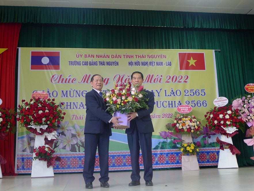 Vietnam-Laos Friendship Association Bolsters Bilateral Cooperation