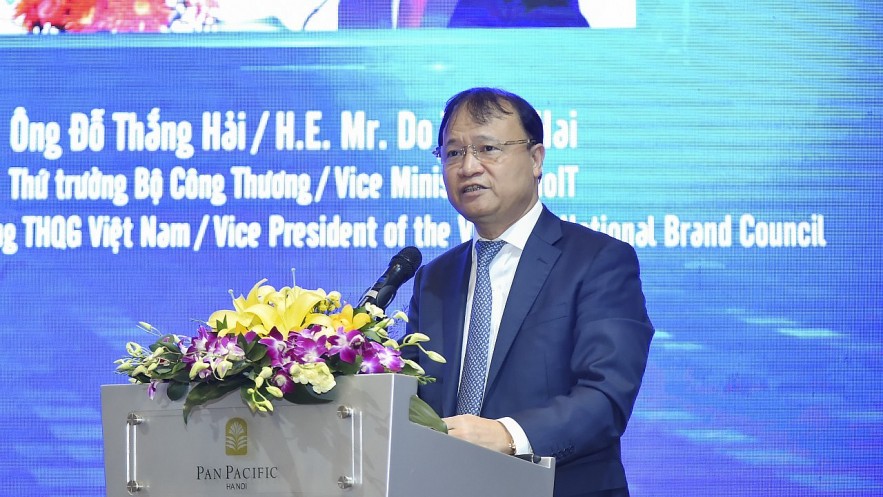 Overseas Vietnamese, Ambassadors Introducing Vietnamese Brands to the World