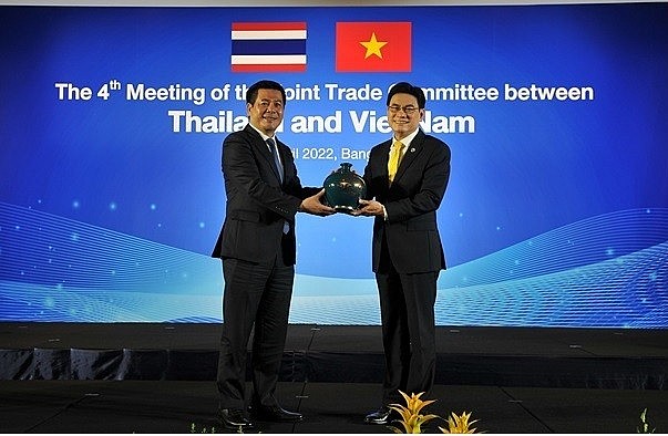 Vietnam and Thailand Discuss Ways for Strengthening Bilateral Trade