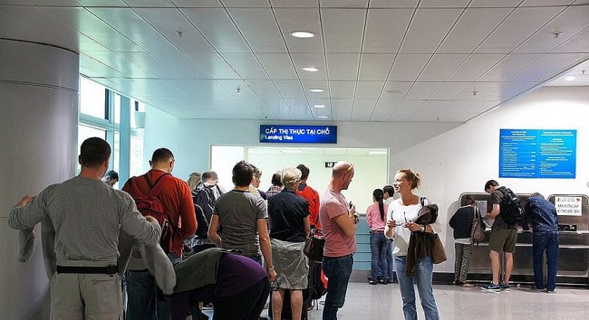 Vietnam News Today (Apr. 28): Vietnam Suspends Healthcare Declarations for Arrivals From April 27