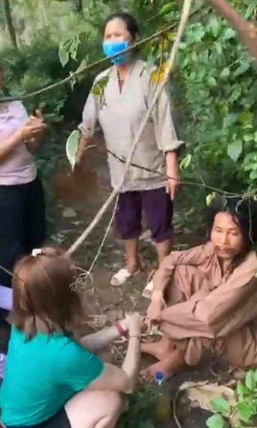 Vietnamese wife accidentally found her missing husband after 11 years thanks to TikTok