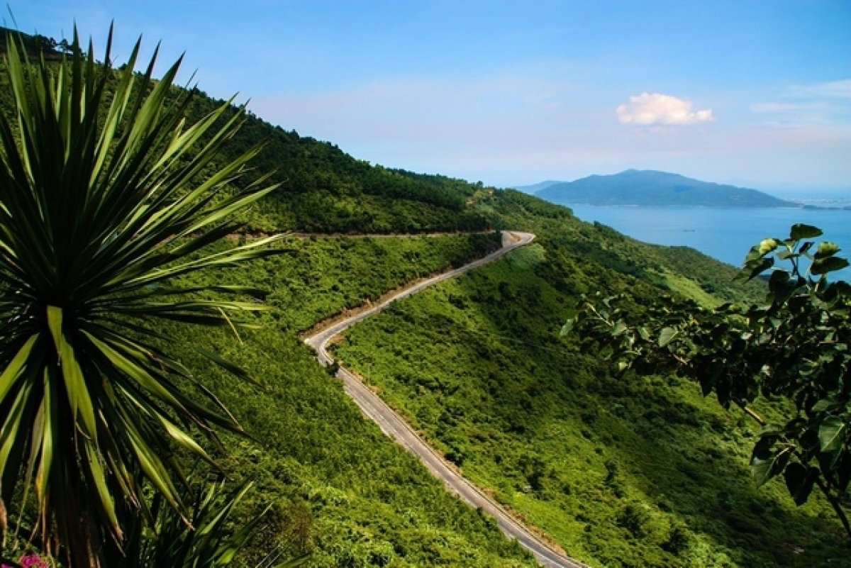 Vietnam's top 7 road trips: Lonely Planet, with video