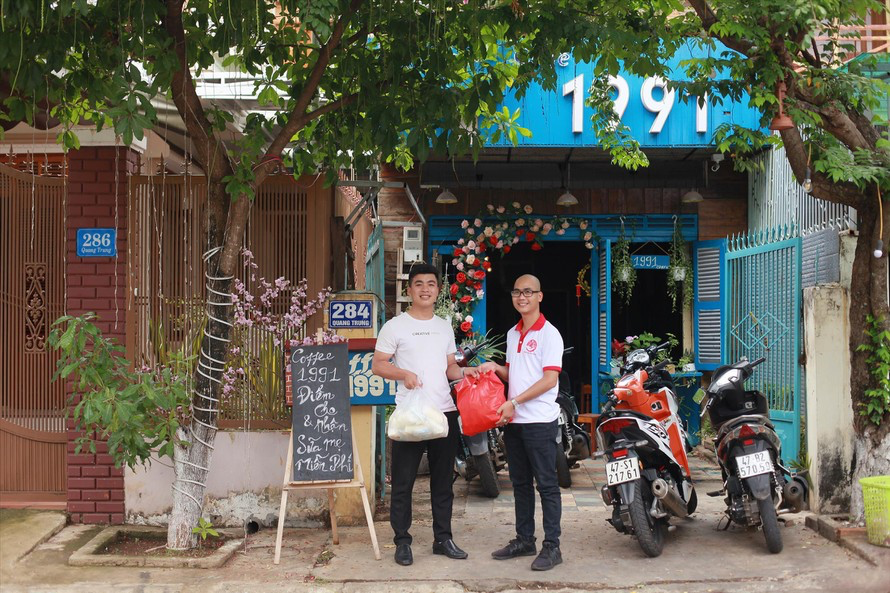 No crying over spilt milk: Vietnamese man sets up free 'breast milk cabinet'