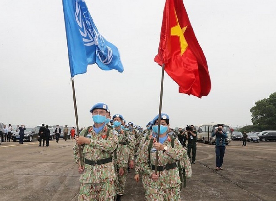 Soldiers of Vietnam's Engineering Unit Rotation 1 set off to assume missions at the United Nations Interim Security Force for Abyei. Photo: VNA