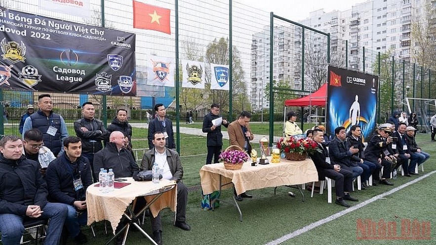 Overseas Vietnamese in Russia Organize Community Football Tournament