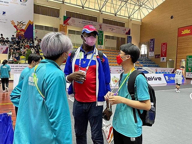 SEA Games 31 volunteers at Hanoi's Thanh Tri Gymnasium. Photo: VNA