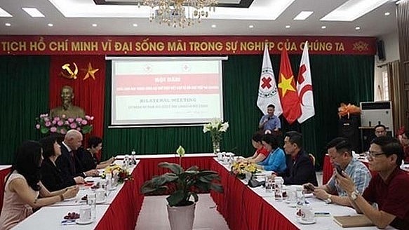 At the talks between the two red cross societies. Photo: redcross.org.vn