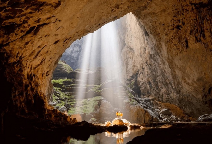 Explore World's Largest Cave - Son Doong