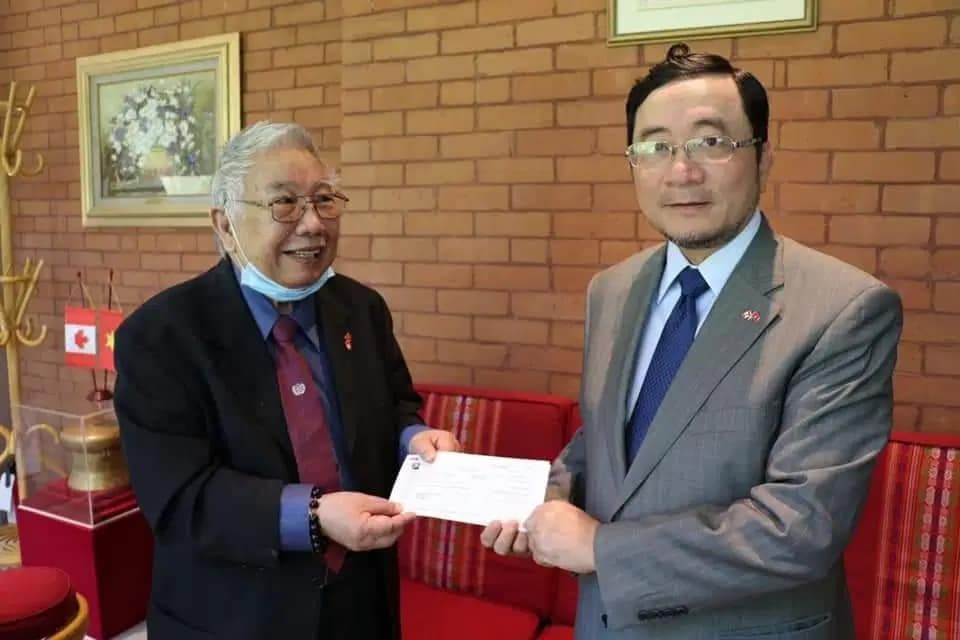 Overseas Vietnamese in Canada and Texas donate to Covid-19 vaccine fund