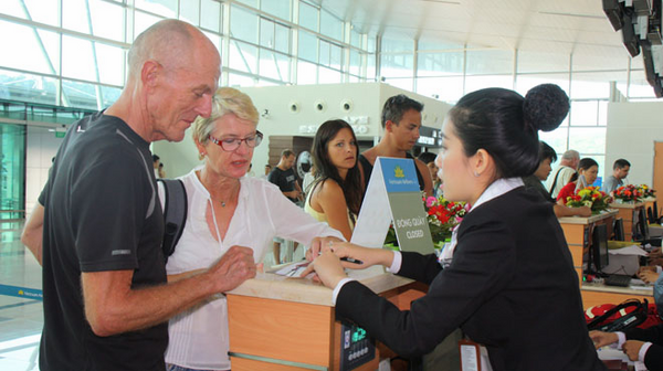 Foreigners need additional documents when traveling on domestic flights in Vietnam