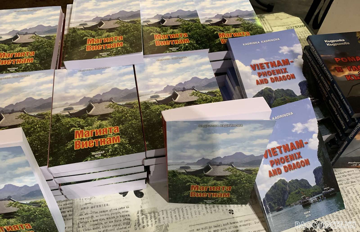 Bulgarian journalist writes 'Vietnam Miracle' book