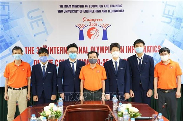 All four Vietnamese students participating in the International Olympiad in Informatics 2021 win silver medals. Photo: VNA