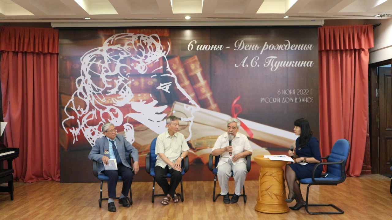 Week of Russian Language Launched in Hanoi