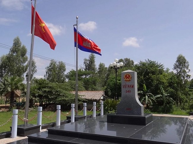 Vietnam News Today (Jun 19): Vietnam, Cambodia Continue Efforts in Border Demarcation and Marker Planting