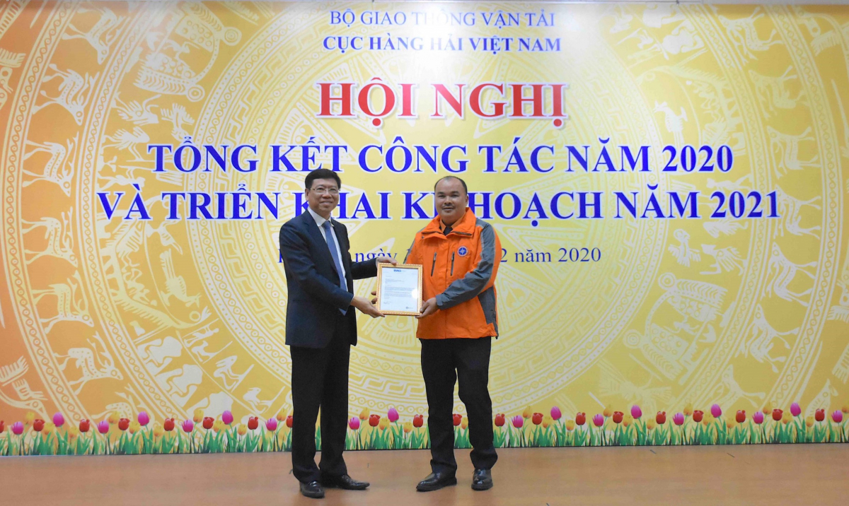 Vietnamese Rescuers to Receive IMO Bravery Award