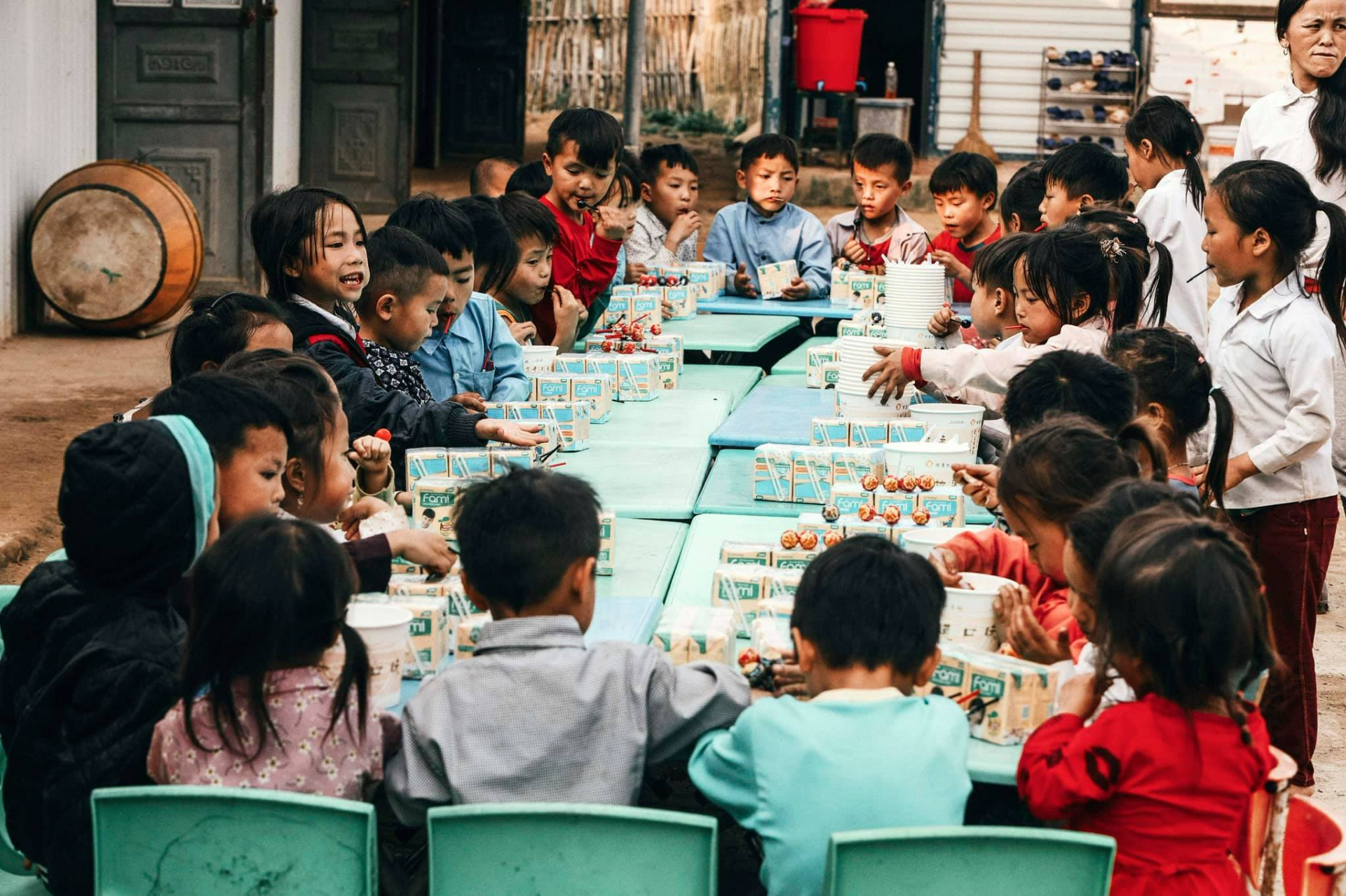 Vietnamese 'Santa' Delivers Tet Gifts To Needy Children