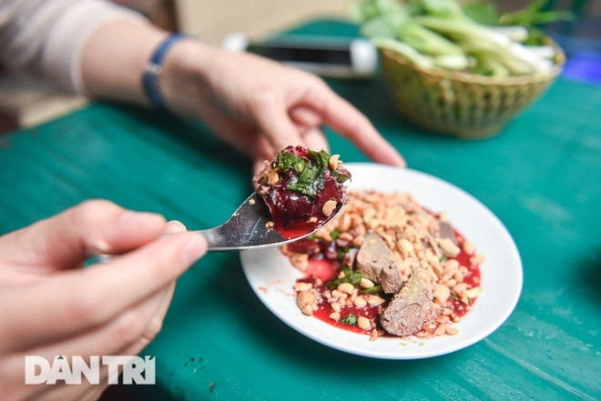 Weird & Wonderful Vietnamese Dishes That Shock Foreign Foodies