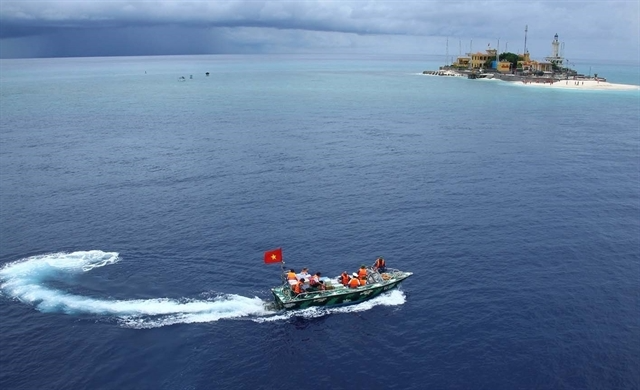 Approaching An Bang (Amboyna Cay) Island in Vietnam's Truong Sa (Spratly) archipelago. VNA/VNS Photo Quy Trung