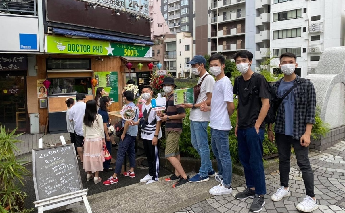 Vietnamese Woman Opens Special Pho Restaurant in Japan