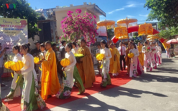 Vu Lan Festival of Vietnamese people - 7th Lunar Month