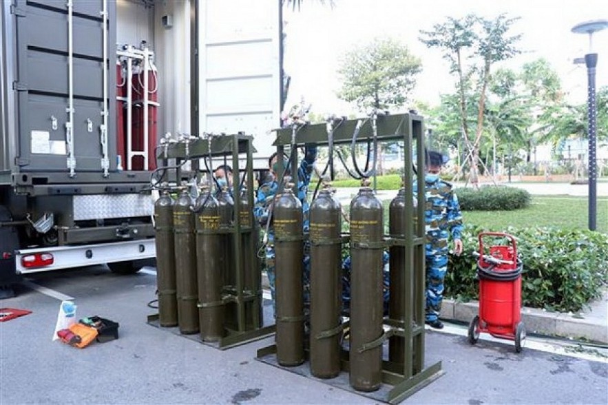 Two mobile oxygen production stations are established at Military Hospital 175. Photo: VNA