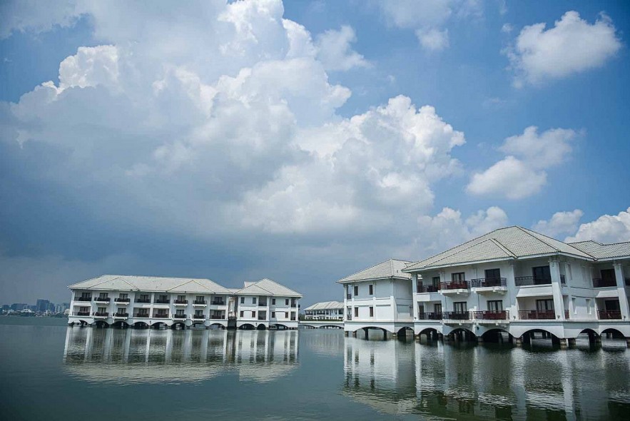 In Photos: Peaceful Hanoi that Everyone Misses Amid Social Distancing