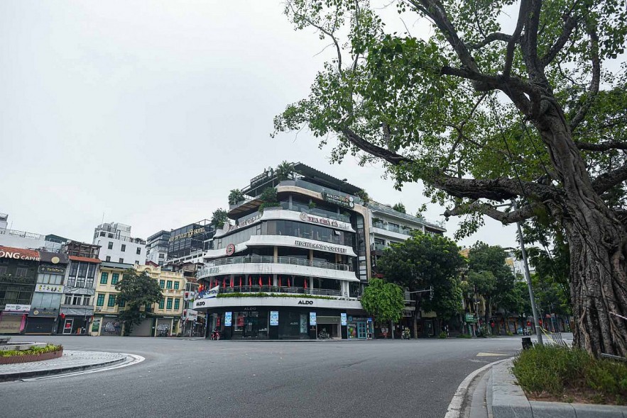 In Photos: Peaceful Hanoi that Everyone Misses Amid Social Distancing