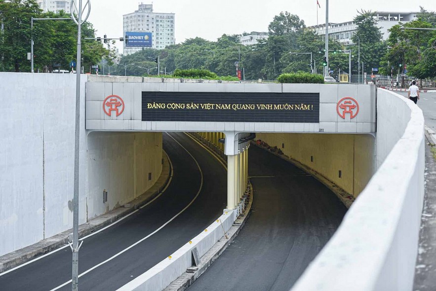 In Photos: Peaceful Hanoi that Everyone Misses Amid Social Distancing