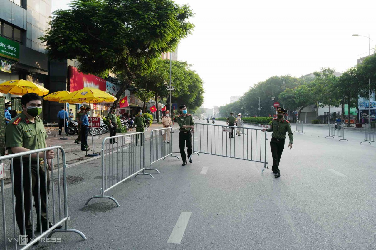 vietnam news today september 5 hanoi deploys new covid 19 checkpoints in high risk areas