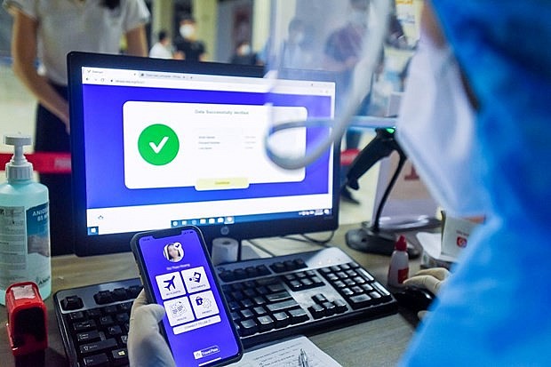 'Digital Health Passport' May Revive Vietnam's Stalled Aviation Industry