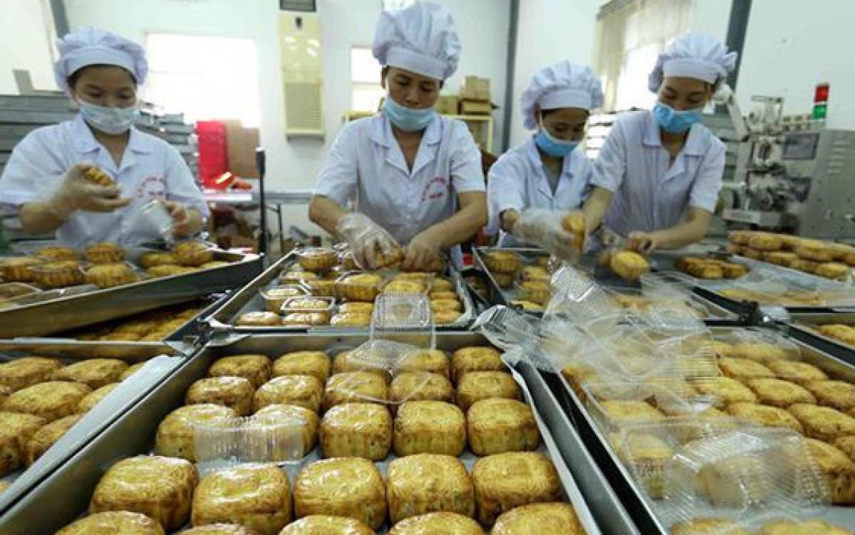 mooncakes amid covid 19 how an ancient tradition continues during the pandemic