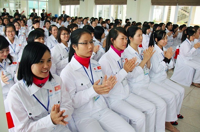 200 Vietnamese Nurses and Caregivers Begin Lifesaving Work in Japan