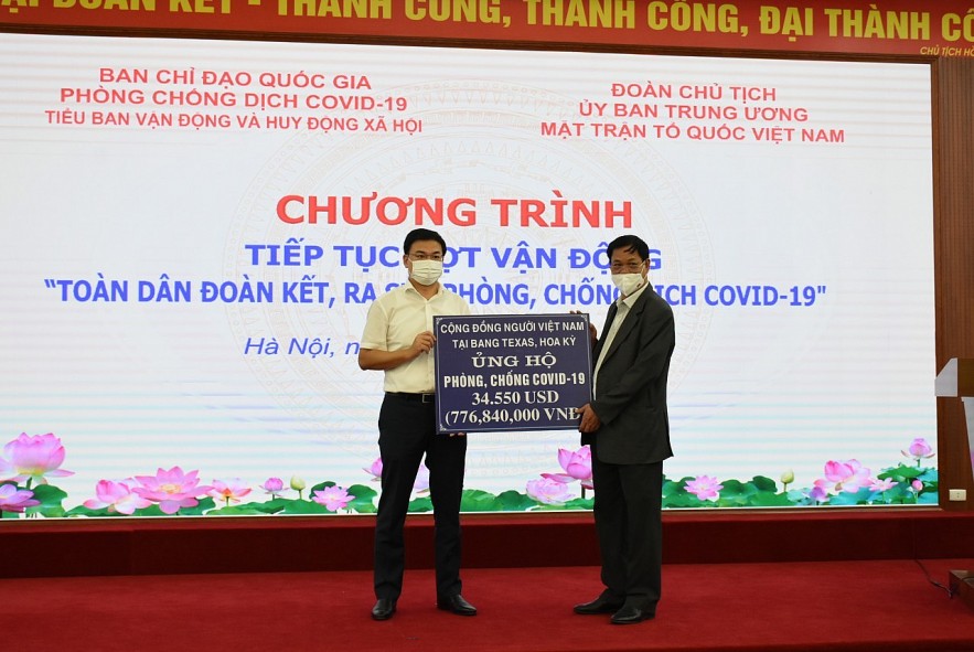 Overseas Vietnamese Continue to Support Fight Against Covid-19