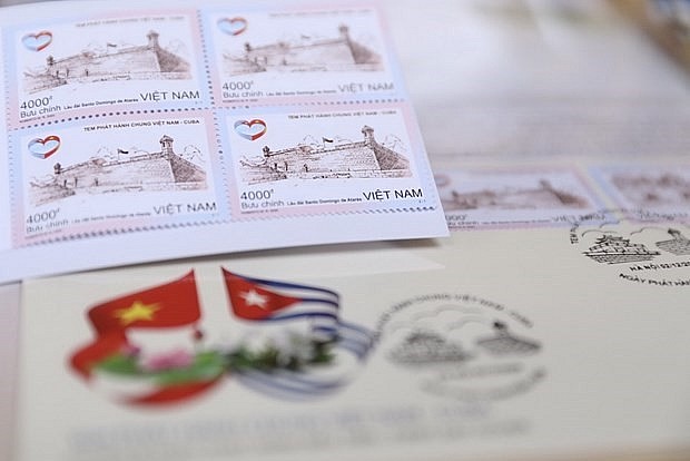 A postal stamp commemorates the Vietnam-Cuba relations. Photo: VNA