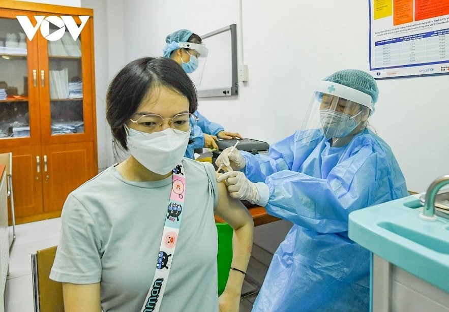 Pregnant women are among those who are given priority to vaccination this time. Photo: VOV