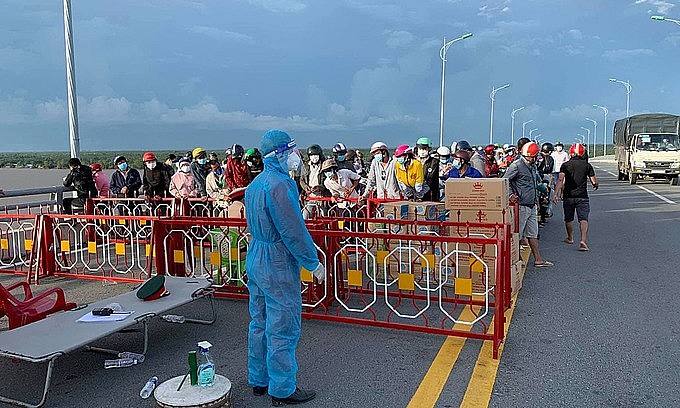 People from HCMC returning to the Mekong Delta's Tra Vinh Province on Oct. 2, 2021. Photo: VnExpress