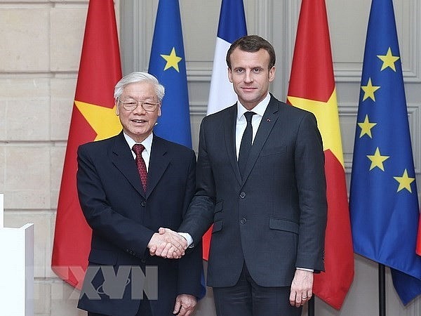Vietnam-France Relations Strengthened Amid Covid-19