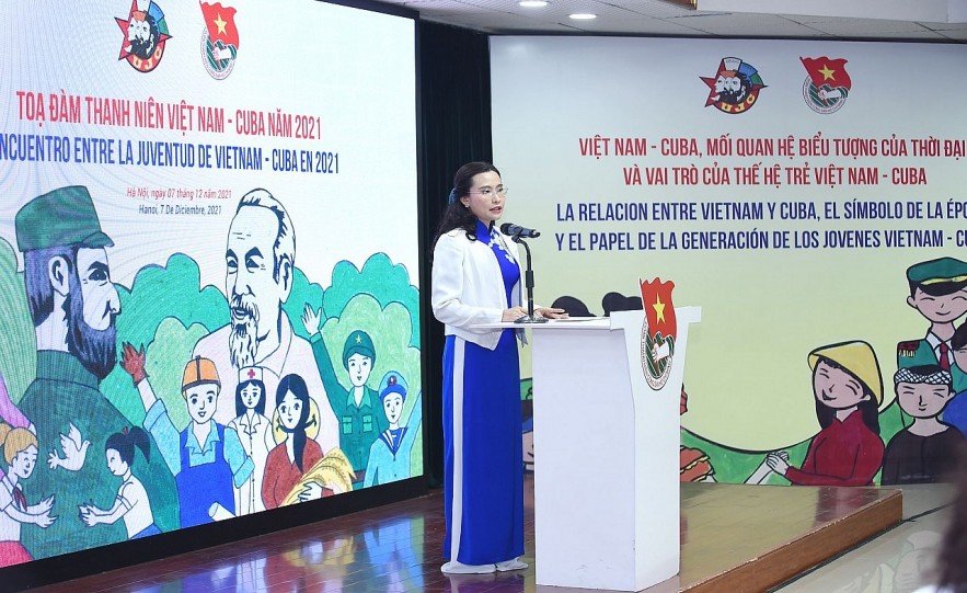 Vietnamese, Cuban Youth Continue Time-Honored Friendships