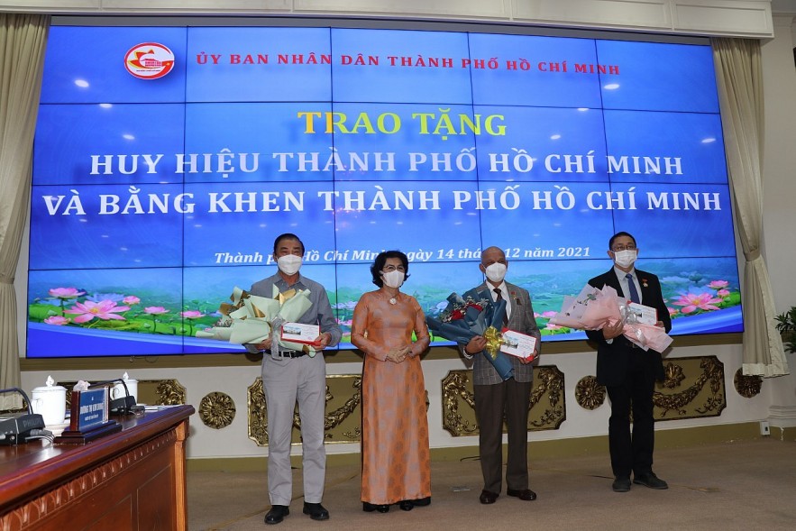 Overseas Vietnamese: HCMC Needs to Take Lead in Digital Revolution