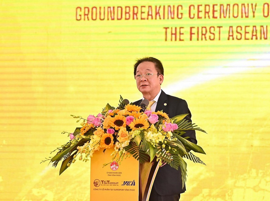 Vietnam's First Super-port of ASEAN Smart Logistics Network