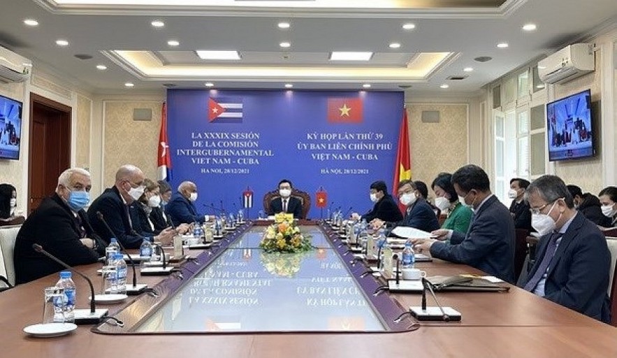 Vietnam and Cuba review cooperation during their 39th meeting of the Vietnam-Cuba Inter-Governmental Committee. Photo: VNA
