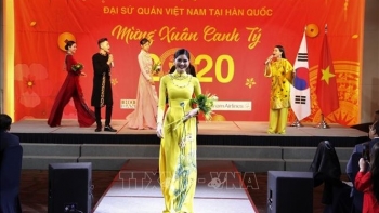 Overseas Vietnamese celebrate Tet Canh Ty