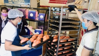 A baker debuts dragon fruit bread to help farmers