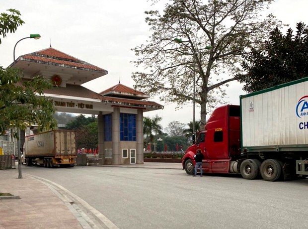 border gate reopened for transport of vietnamese exports to china