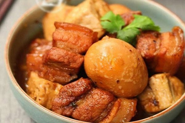 Recipe: ‘Thit kho tau’ (Caramelized pork and eggs) for Lunar New Year