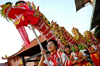 Female dragon dancer scale-up ambitions in Vietnam