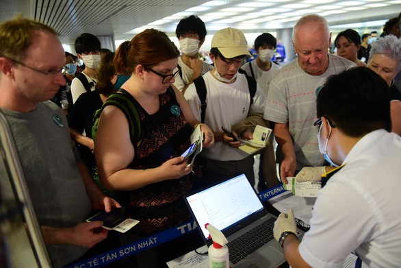 urgent passengers of eight covid 19 infected flights urged to get health check asap