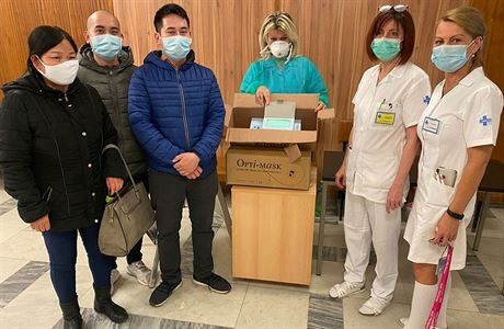 vietnamese in czech step up to fight covid 19 pandemic